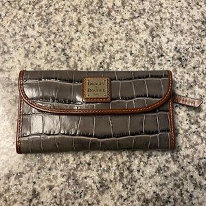 Dooney & Bourke Wallet